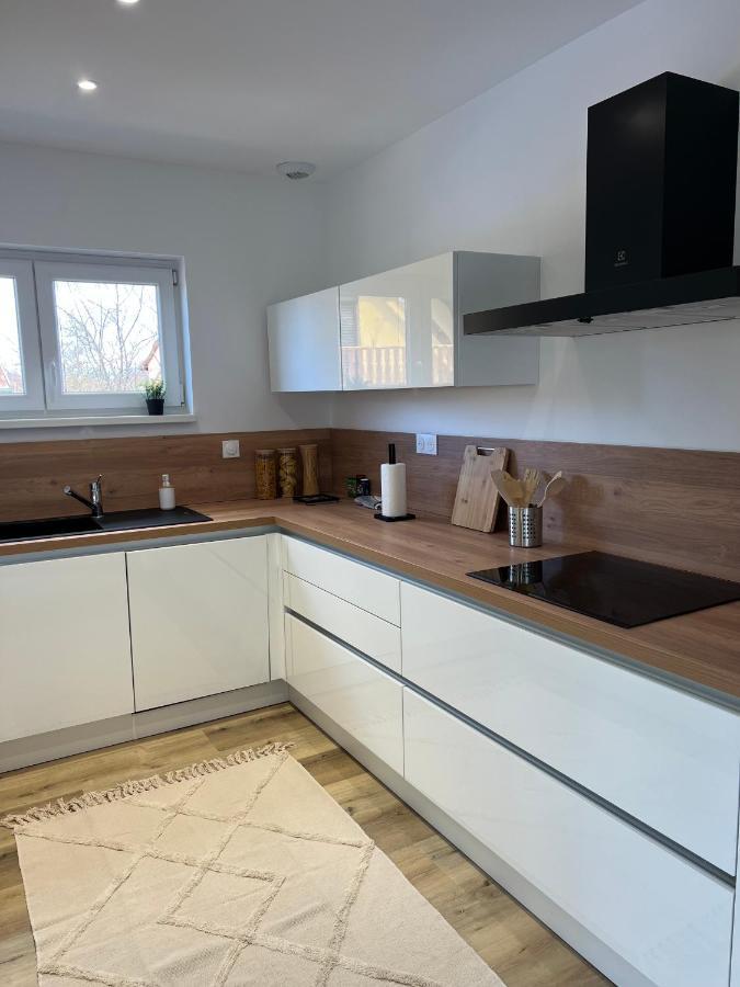 Appartement Alsace Neuf Garage, Parking Et Terrasse Colmar Eksteriør billede