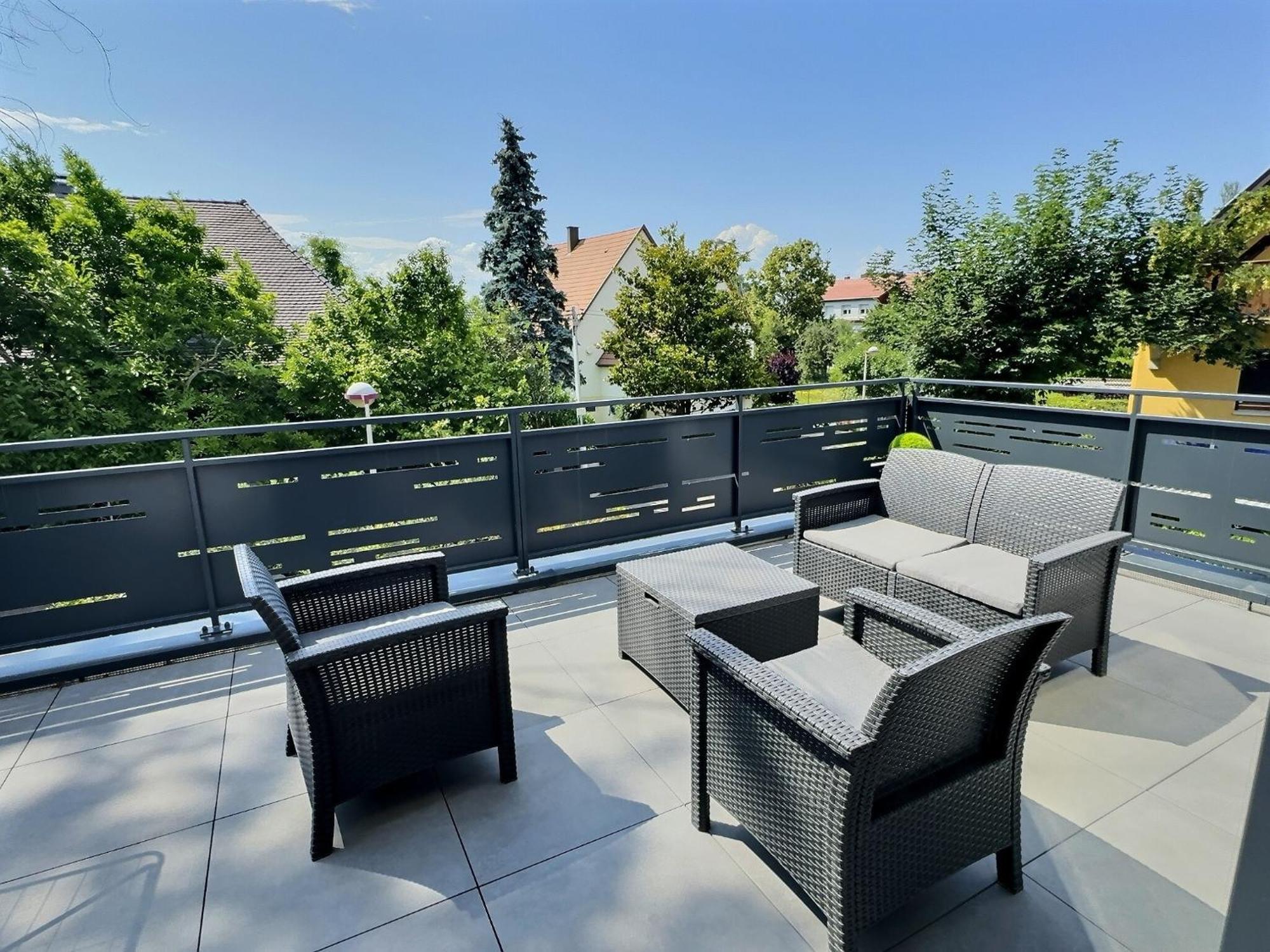 Appartement Alsace Neuf Garage, Parking Et Terrasse Colmar Eksteriør billede